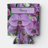 ラブリーパープルランとつる植物 モノグラムの 缶クーラー (正面)