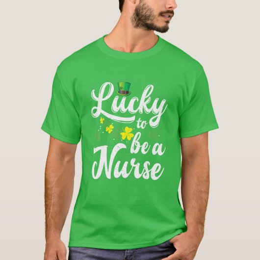 ラブリーラッキーナースアイルランドSt patricks day Tシャツ (正面)