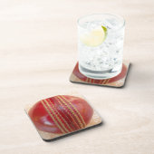 ラブリー国際的クリケット赤レザーボール コースター (右側)