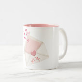 ラブレターマグ – ロマンチックな封筒&ピンクハートD ツートーンマグカップ (正面右)