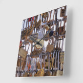 ラブロックとエッフェルタワー。パリ。フランス。 スクエア壁時計 (傾斜)