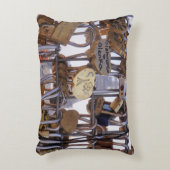 ラブロックとエッフェルタワー。パリ。フランス。ラウンド アクセントクッション (正面(垂直))