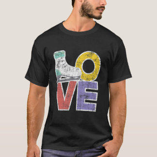 ラブ姿アイススケートで滑るスケートダンサー踊り Tシャツ