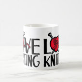ラブ編み物グラフィック赤いウールマグ コーヒーマグカップ (中央)
