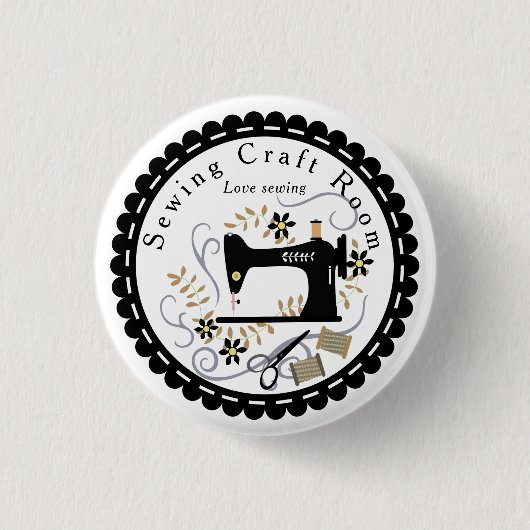 ラブ裁縫白黒 缶バッジ (正面)