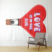 ラブ イズ イン ザ エア タペストリー (インサイチュ(横))