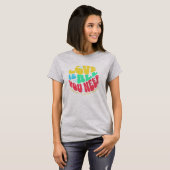 ラブ・イズ・オール・ユー・ニード Tシャツ (正面フル)