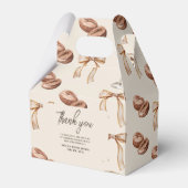 ラブ・イズ・ブリューイング エスプレッソ マティーニ ブライダル シャワー フェイバーボックス (正面サイド)