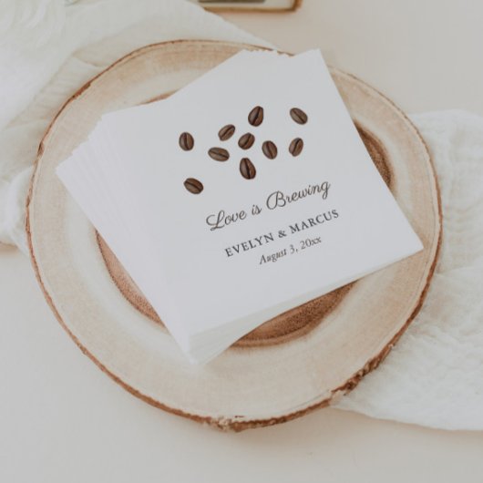 ラブ イズ ブリューピング コーヒー 共通の結婚前パーティー スタンダードカクテルナプキン