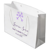 ラブ・イン・スノー ブライダルシャワー パープル スノーフレーク ステッカー ラージペーパーバッグ (裏面アングル)