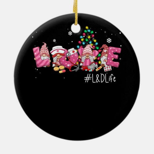 ラブLとDライフクリスマス格言ナースクリスマス労働 セラミックオーナメント (裏面)