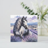 ラベかわいらしンダーに立つ灰色の馬 (スタンド正面)