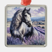 ラベかわいらしンダーに立つ灰色の馬 メタルオーナメント (正面)