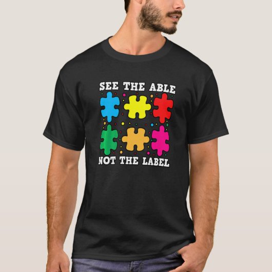 ラベルなしのパズル自閉症意識を見る Tシャツ (正面)