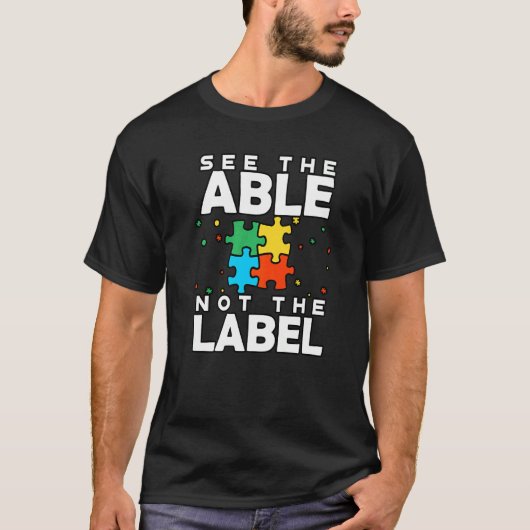 ラベルなしのパズル自閉症意識を見る Tシャツ (正面)