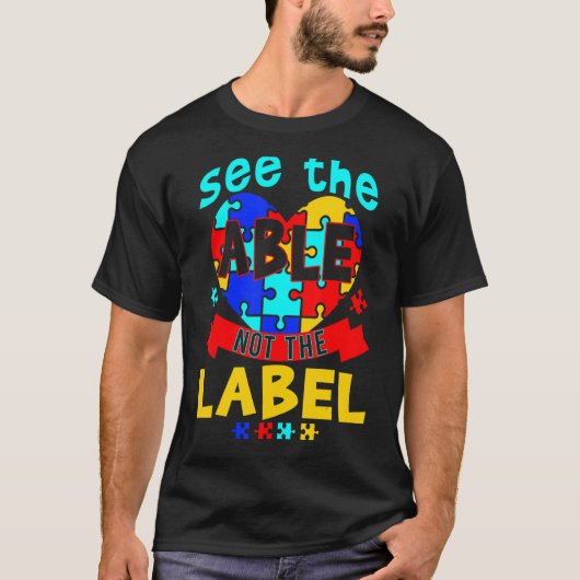 ラベルなしのパズル自閉症意識を見る Tシャツ (正面)