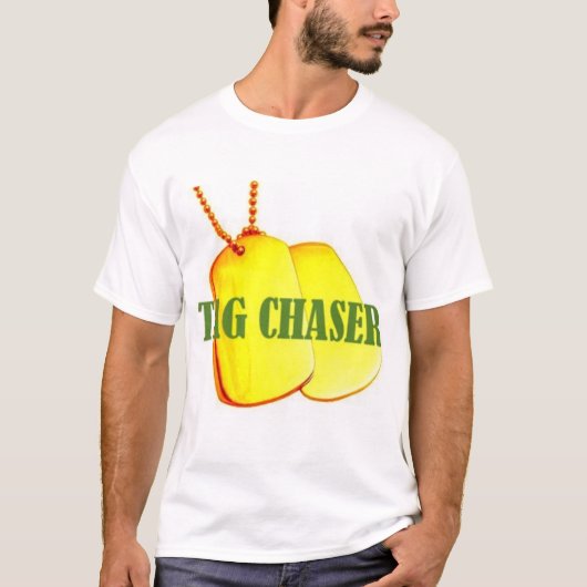 ラベルのチェーサー Tシャツ (正面)