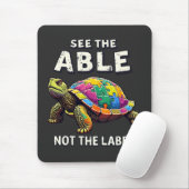 ラベル自閉症のカメ愛好家ではなく、テーブルを参照する マウスパッド (マウス)
