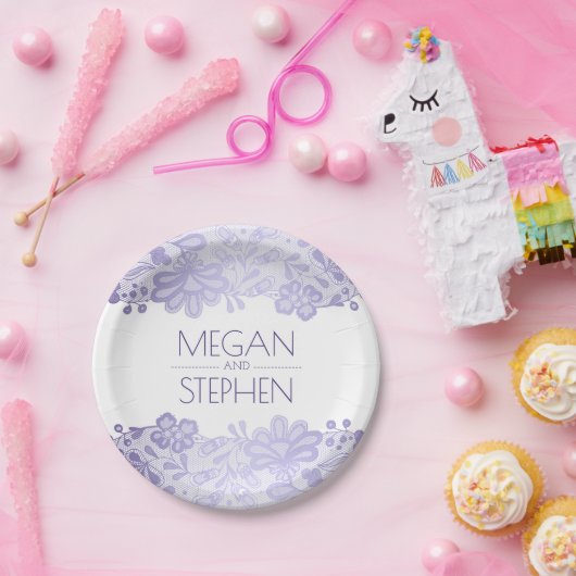 ラベンダーおよび白いレースの花のエレガントな結婚式 ペーパープレート (パーティー)