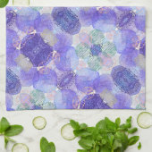 ラベンダーとグリーンの抽象芸術の色合い キッチンタオル (折り畳み)