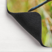 ラベンダーのフラワードラゴンフライ マウスパッド (コーナー)