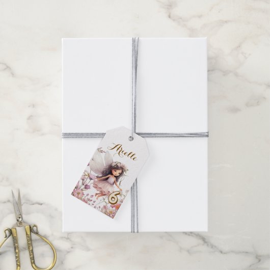 ラベンダーの妖精のワイルドフラワーのピクシー誕生日 ギフトタグ (より糸付き)