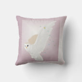 ラベンダーの背景のSnowyのフクロウ飛行中に クッション (裏面)