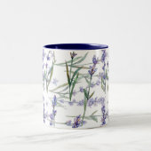 ラベンダーの花の植物の水彩画の芸術の青の薄紫 ツートーンマグカップ (中央)