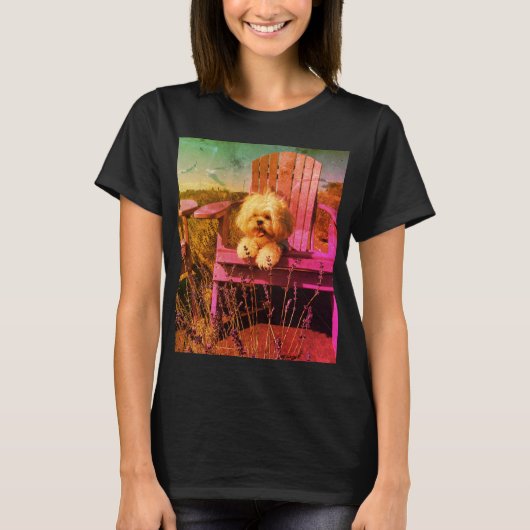 ラベンダーを嗅ぐシーズー (犬の日) Tシャツ (正面)