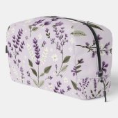 ラベンダーウィスパーズ – 植物刺繍トイレタリー ドップキット (右コーナー)