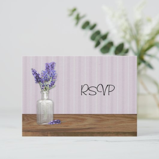 ラベンダーウェディングレセプションの旧ボトルRSVP 招待状 (スタンド正面)