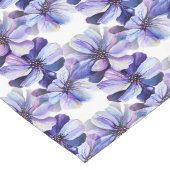 ラベンダーカラーの水色の多年生植物 ロングテーブルランナー (コーナー)