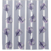 ラベンダーグレーフラワーバドオングレーストライプズ シャワーカーテン (正面)