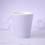 ラベンダーパープルモダンスクリプガーリートモノグラム名 カフェラテマグ<br><div class="desc">ラベンダーパープルシンプルラテスクリプトモノグラム名コーヒーカップマグカップ。これは、最高の甘い16歳の誕生日、結婚ブライダルシャワー、記念日、赤ちゃんシャワーまたはバチェロレッテギフトを作る誰かがグラームの豪華さとシックなスタイルを愛する。</div>