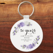 ラベンダーパープル花模様結婚50周年 キーホルダー (正面)