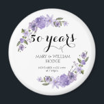 ラベンダーパープル花模様結婚50周年 マグネット<br><div class="desc">ラベ祝ンパープル花模様50周年を迎えたデザインで時間の試練に耐え結婚た愛。50年の旅の本質を愛と笑エレガントい、そして大切な思い出に満ちた感動的な作品で、黄金の節目を讃えるのに最適。記念パーティの招待状やキープサケ、飾り付けに最適で、一生に一度のお祝いを記念する美しい方法だ。</div>
