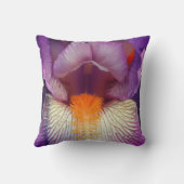 ラベンダービードアイリスフラワーペタルクローズアップ クッション (裏面)