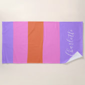ラベンダーピンクオレンジワイドストライプパーソナライズされた ビーチタオル (正面)