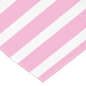 ラベンダーピンク白シンプル横ストライプの ショートテーブルランナー (コーナー)