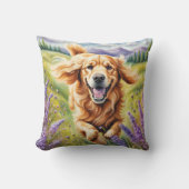 ラベンダーフィールドのハッピーゴールデンレトリバー クッション (正面)