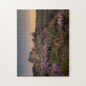 ラベンダーフラワーズヒルアンドフィールドビレッジハウスビュー ジグソーパズル (縦)