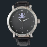 ラベンダーブルーフロッグ 腕時計<br><div class="desc">黒とクール濃いグレーのテクスチャの背景にラベンダーブルーフロッグクリップアート。名前または文字を追加してカスタマイズするこのアイテムで使用されているイメージはライセンスを受け、©グラフィックスFactory.com</div>