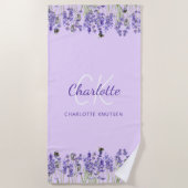 ラベンダー紫色の花モノグラムイニシャル ビーチタオル (正面)