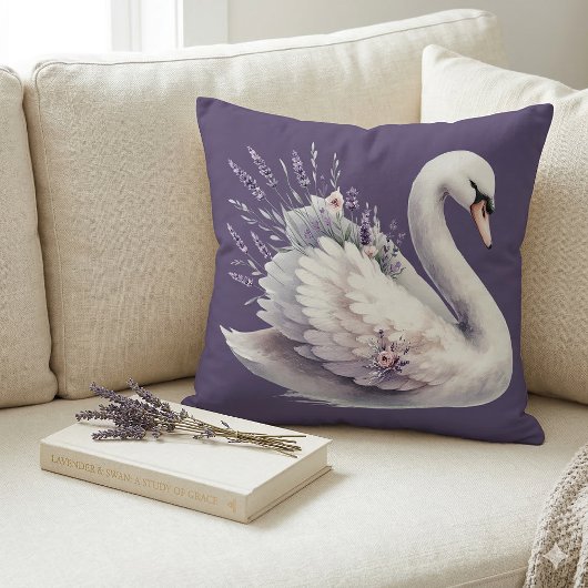 ラベンダー花模様付き水彩白鳥 クッション