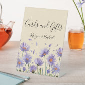 ラベンダー開花ワイルドフラワーウェディングカードとギフト 台座サイン (インサイチュ)