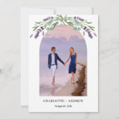 ラベンダー ヴィオレット フローラル アーチ フォト ウェディング 招待状 (裏面)