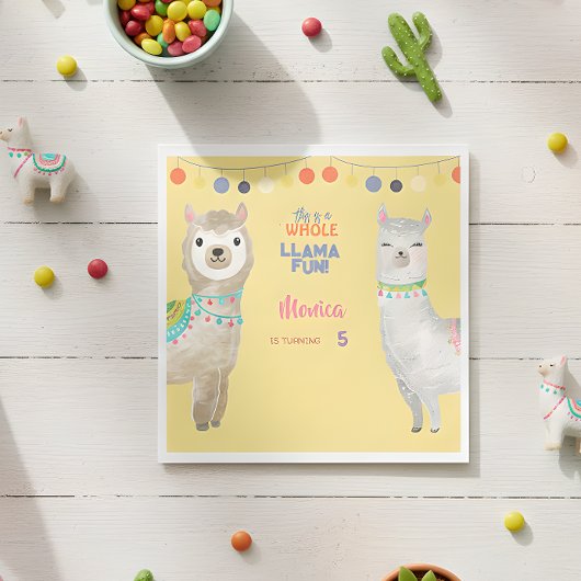 ラマおもしろい、黄色のカラフル子供の誕生日 スタンダードランチョンナプキン