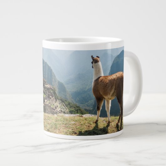 ラマが見渡せる遺跡 | Machu Picchu，ペルー ジャンボコーヒーマグカップ (正面右)