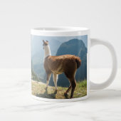 ラマが見渡せる遺跡 | Machu Picchu，ペルー ジャンボコーヒーマグカップ (右)