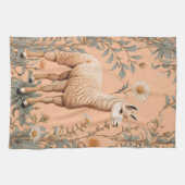 ラマとエレガントデイジーフラワーオンピーチ キッチンタオル (横)